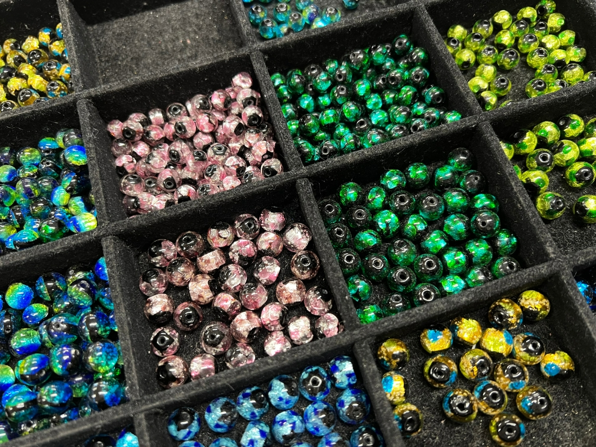 ホタルガラスも種類豊富に取り揃えております!