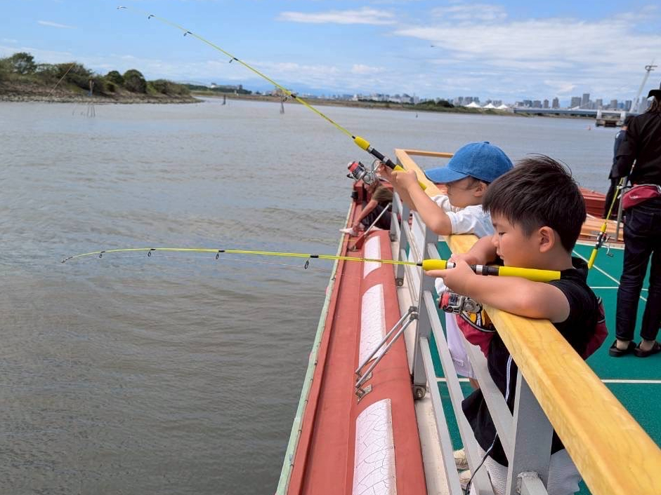 小さなお子様も釣ってます