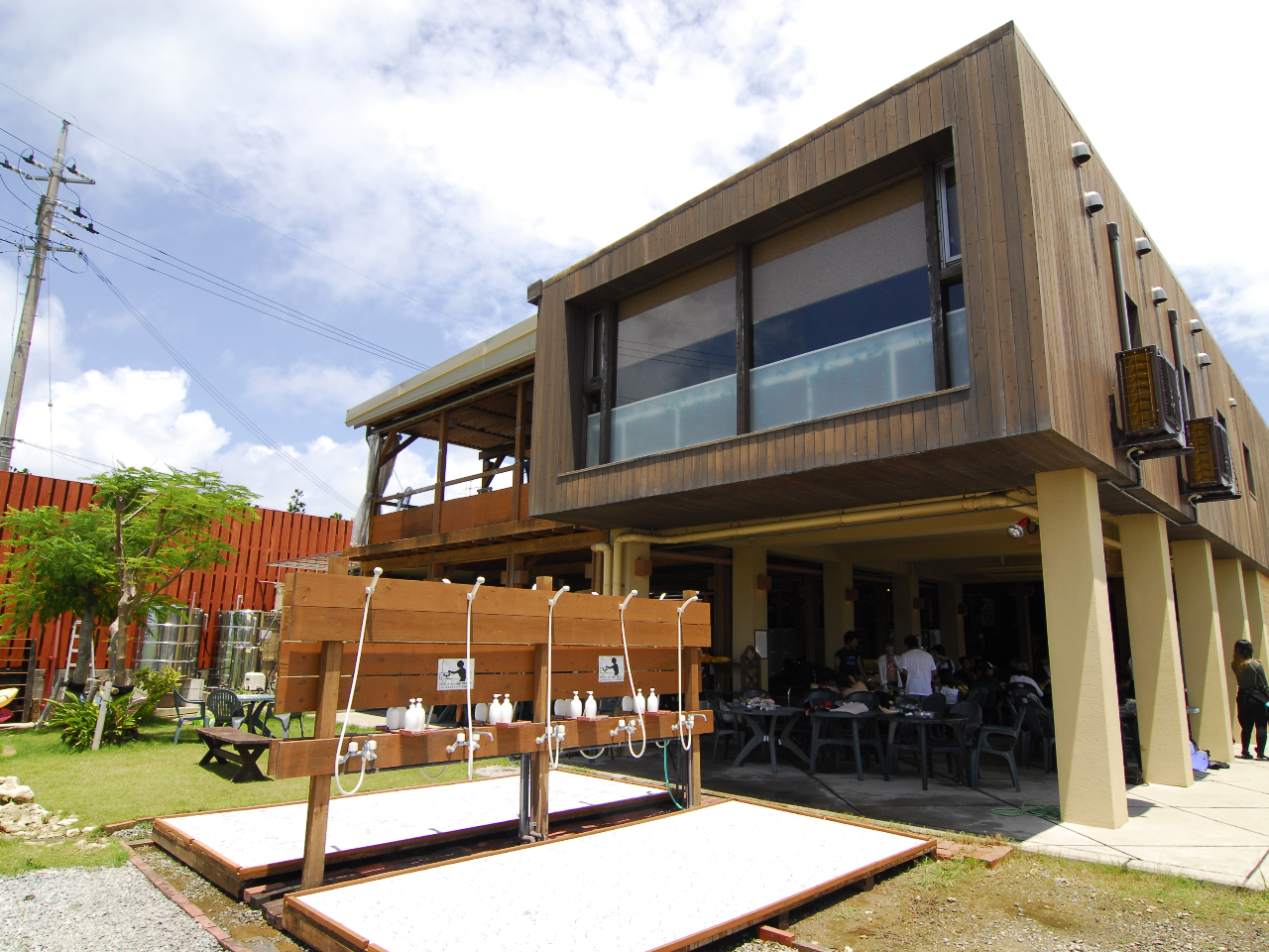 安心の店舗集合♪もちろん駐車場も無料です!