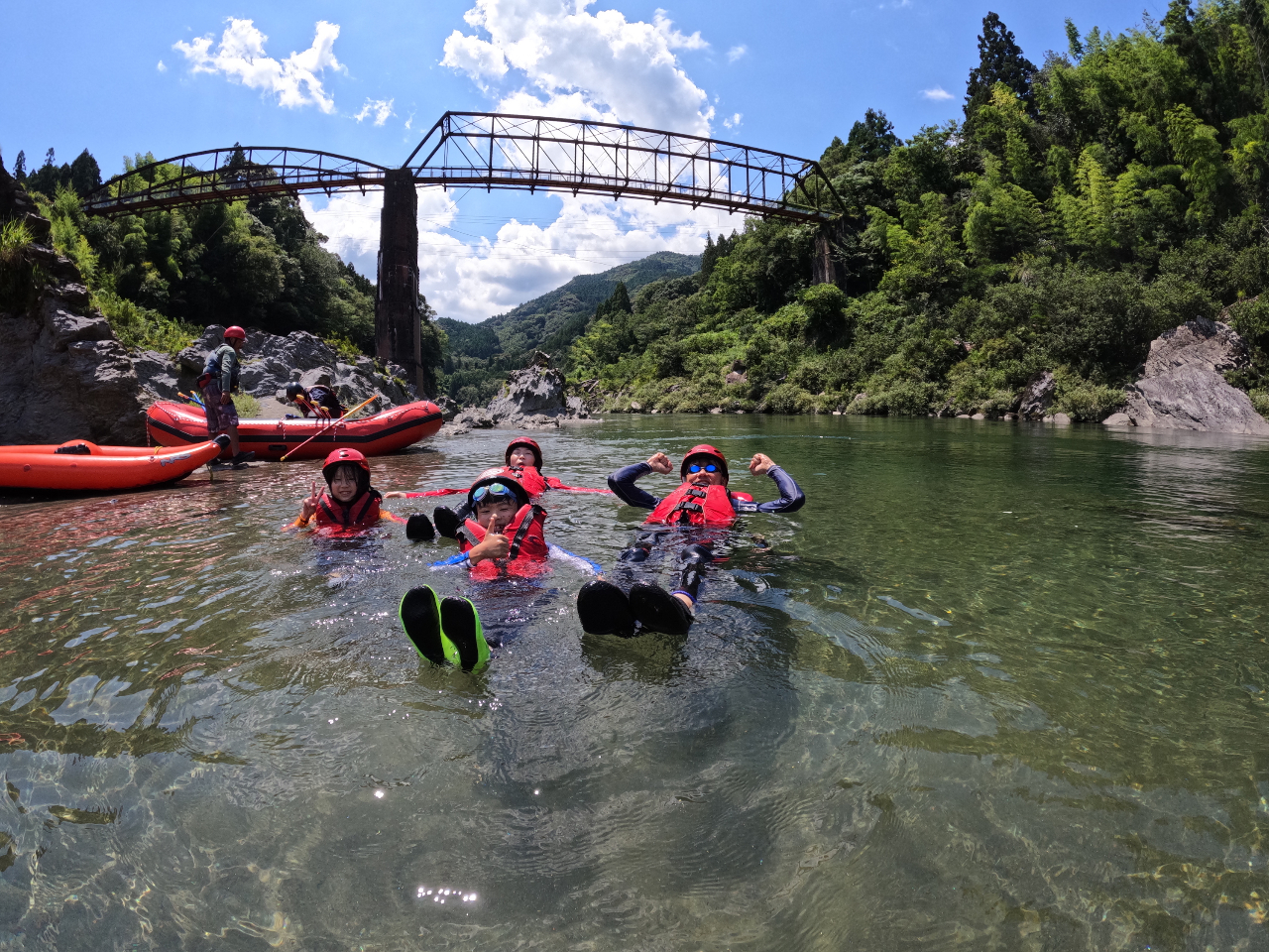 暑い日は出発前にレスキュー練習を兼ねて、まずは浮いてみよ〜