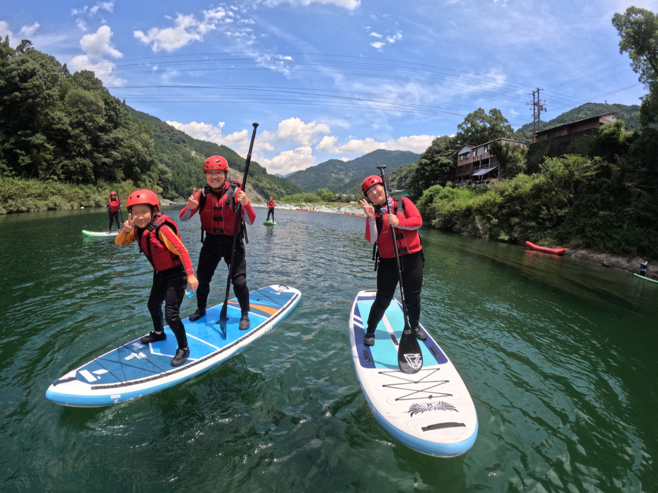 大人から子供まで一緒になって遊べます。