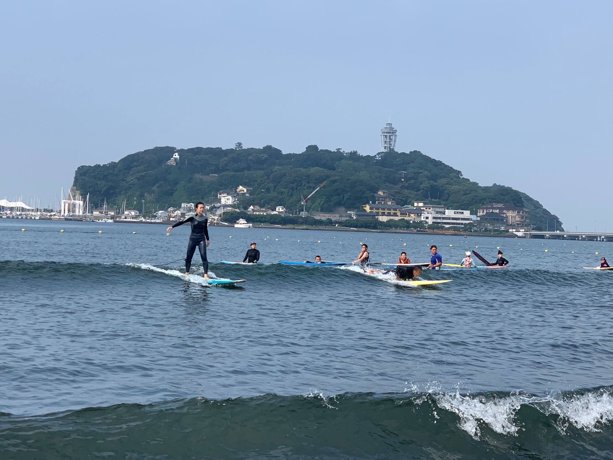 25年 7・8月【江ノ島・サーフィン】初心者さん専門♪女性店長がいる