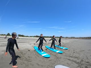 海に入る前に丁寧にレクチャーします!