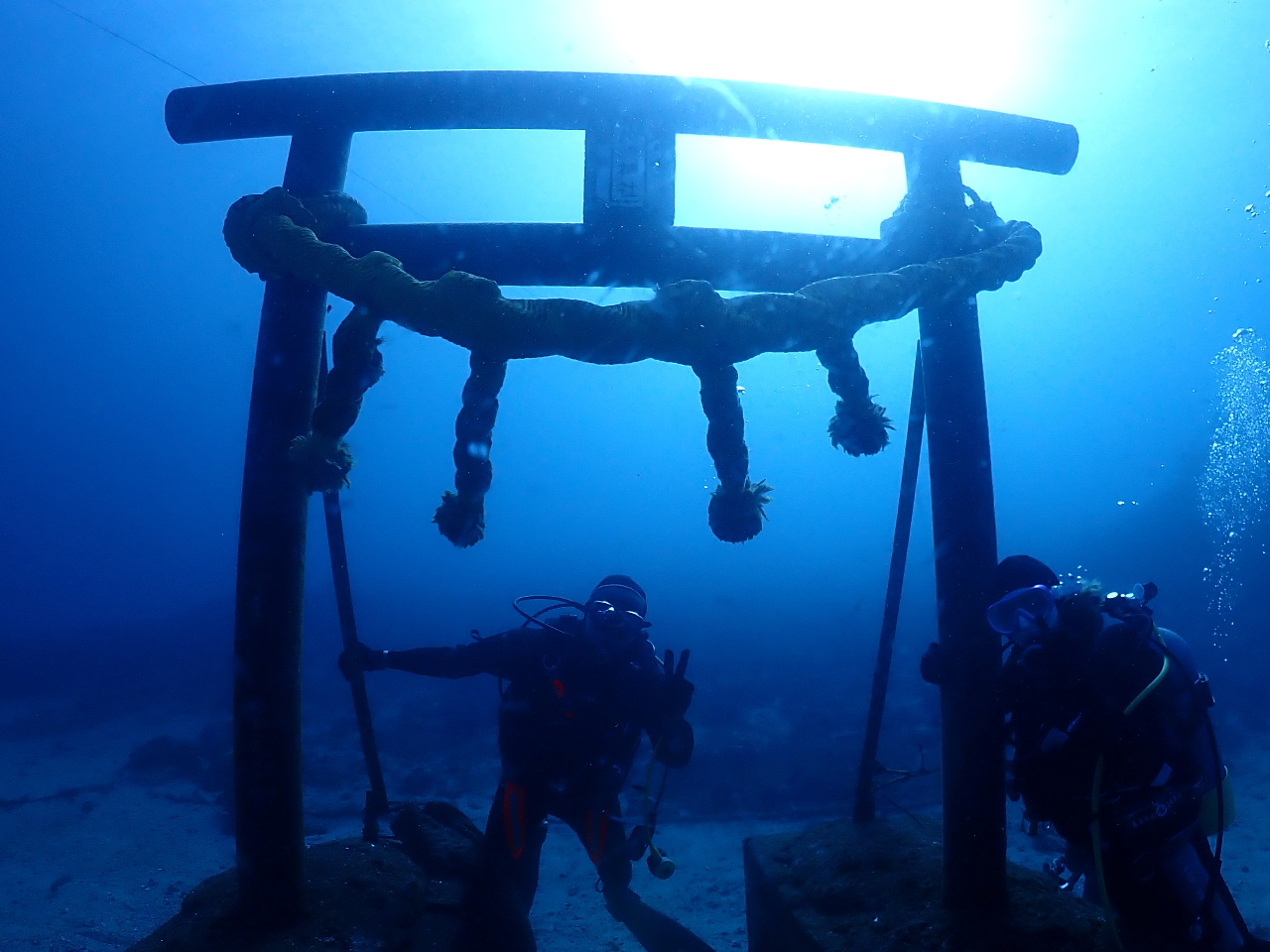 【資格取得者向け1名様からご参加頂けます!】日本で唯一の海中神社にお参りしよう!...