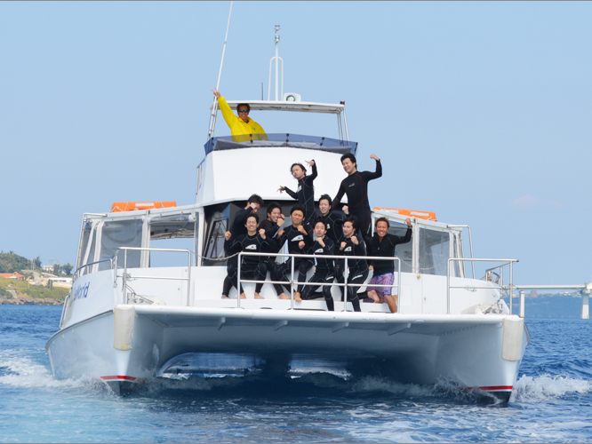 北部発・水納島半日】ボートシュノーケリング☆2エントリーなので海中