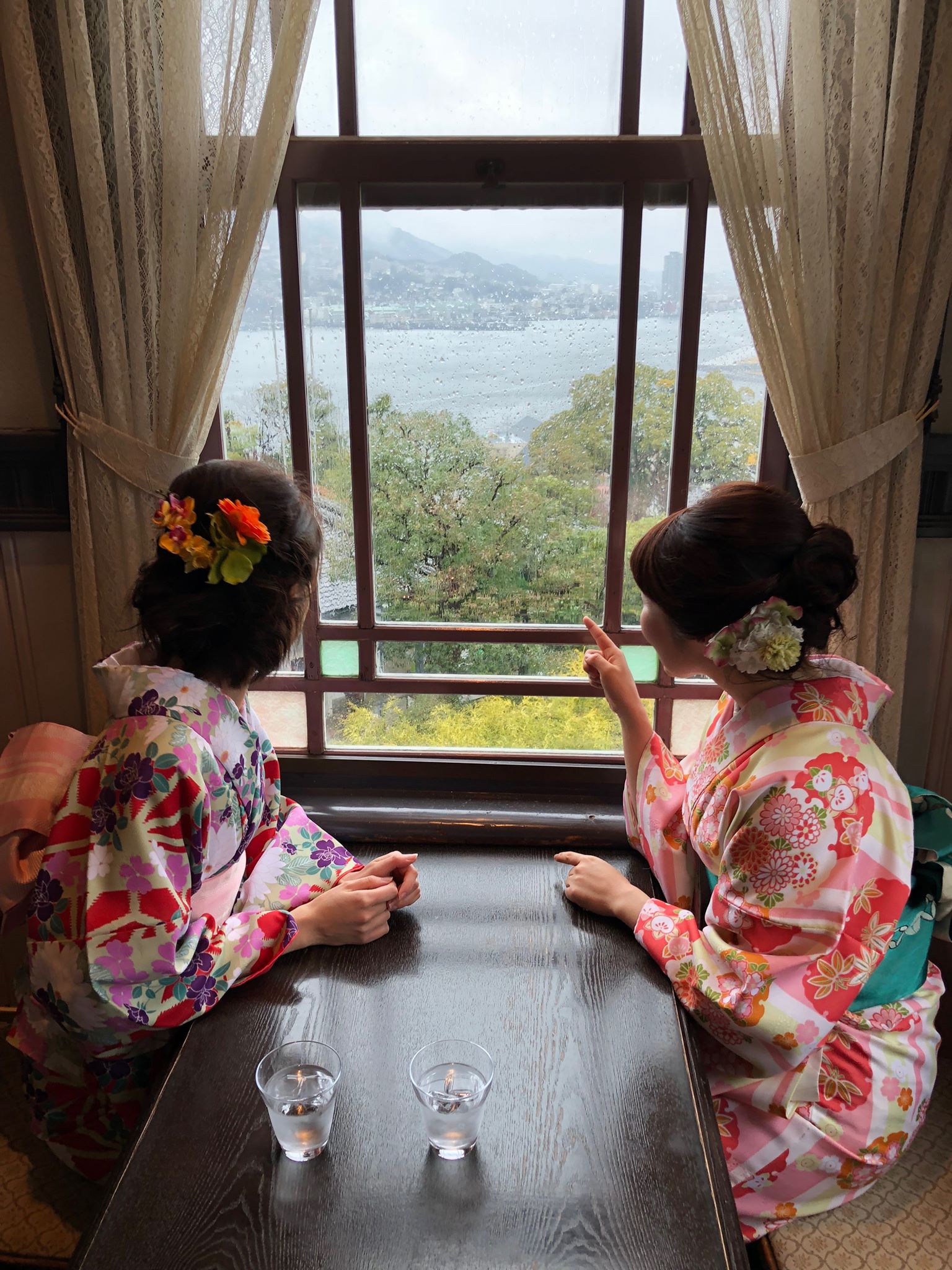 Oo[ɂ鎩R͗j̐[JtFBiFƂĂłB