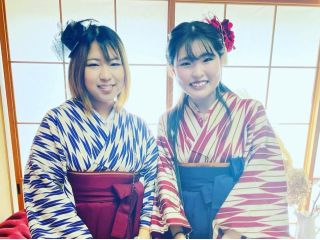 袴姿で長崎の町を歩いて見ませんか。友達との旅の思い出に。思い出深い旅になりそう。