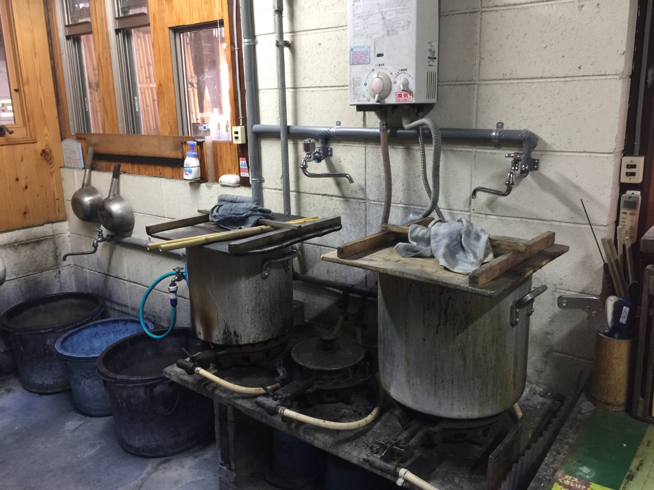 \[sO ߏグȐnM𕦂̒ɓꐶñE𗎂Ƃ܂B