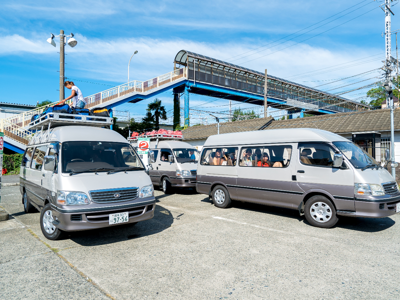 �W���ꏊ������K�n�܂ł́A�X�^�b�t���^�]����ԂŖ������}�������܂��B