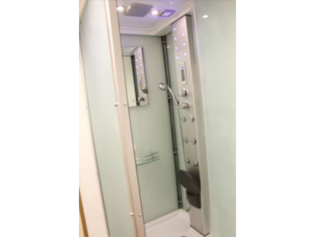 各部屋にシャワールーム完備