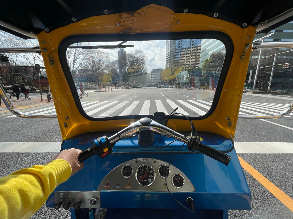 oCNƓEnhANZłBu[L͉Ẽy_B