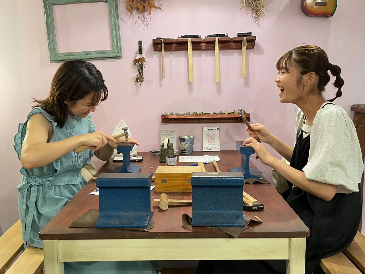 �n���}�[�Ŕ�@���Ă����ȃe�N�X�`���[�������܂��B