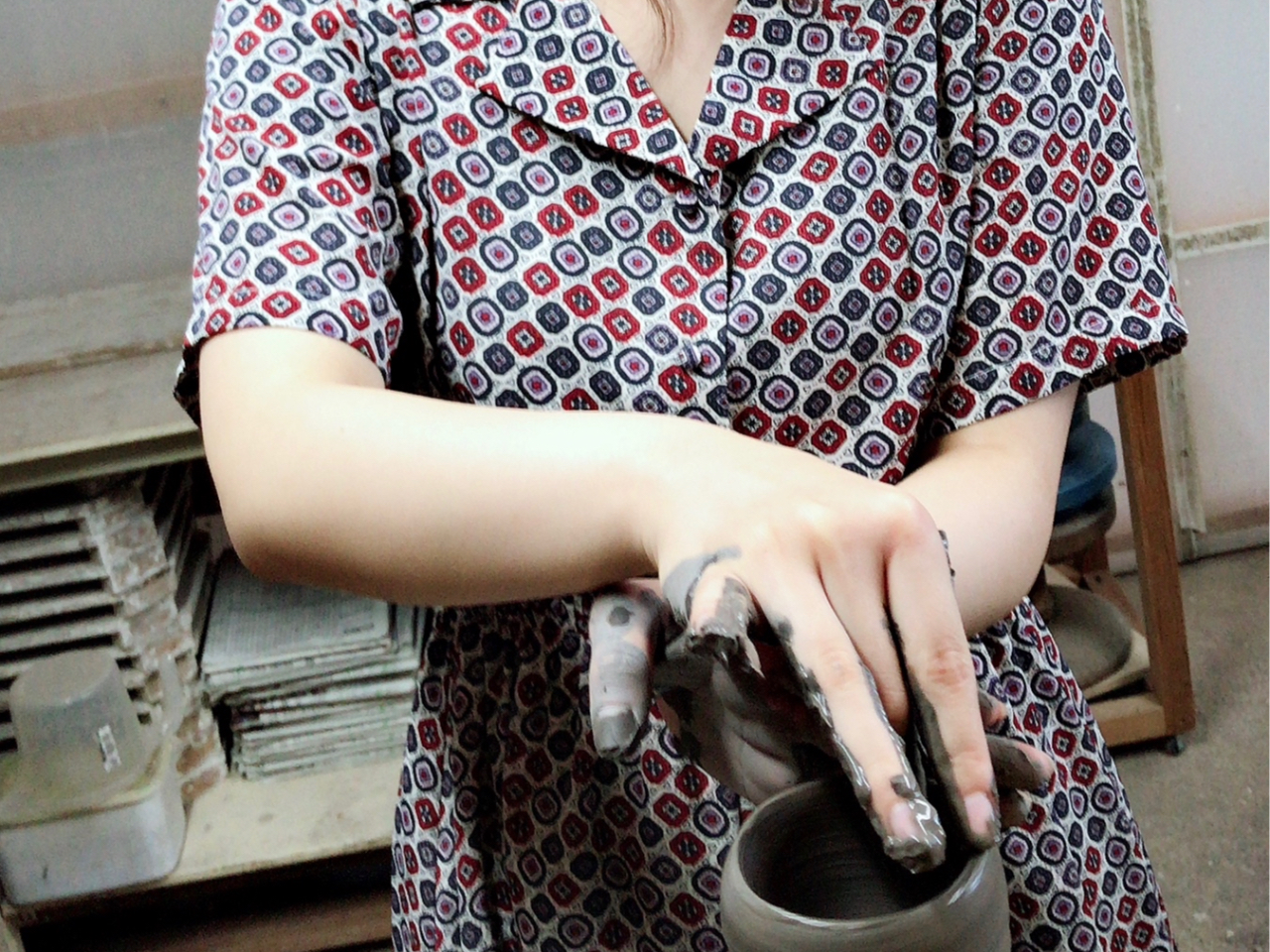 電動ロクロを体験中です