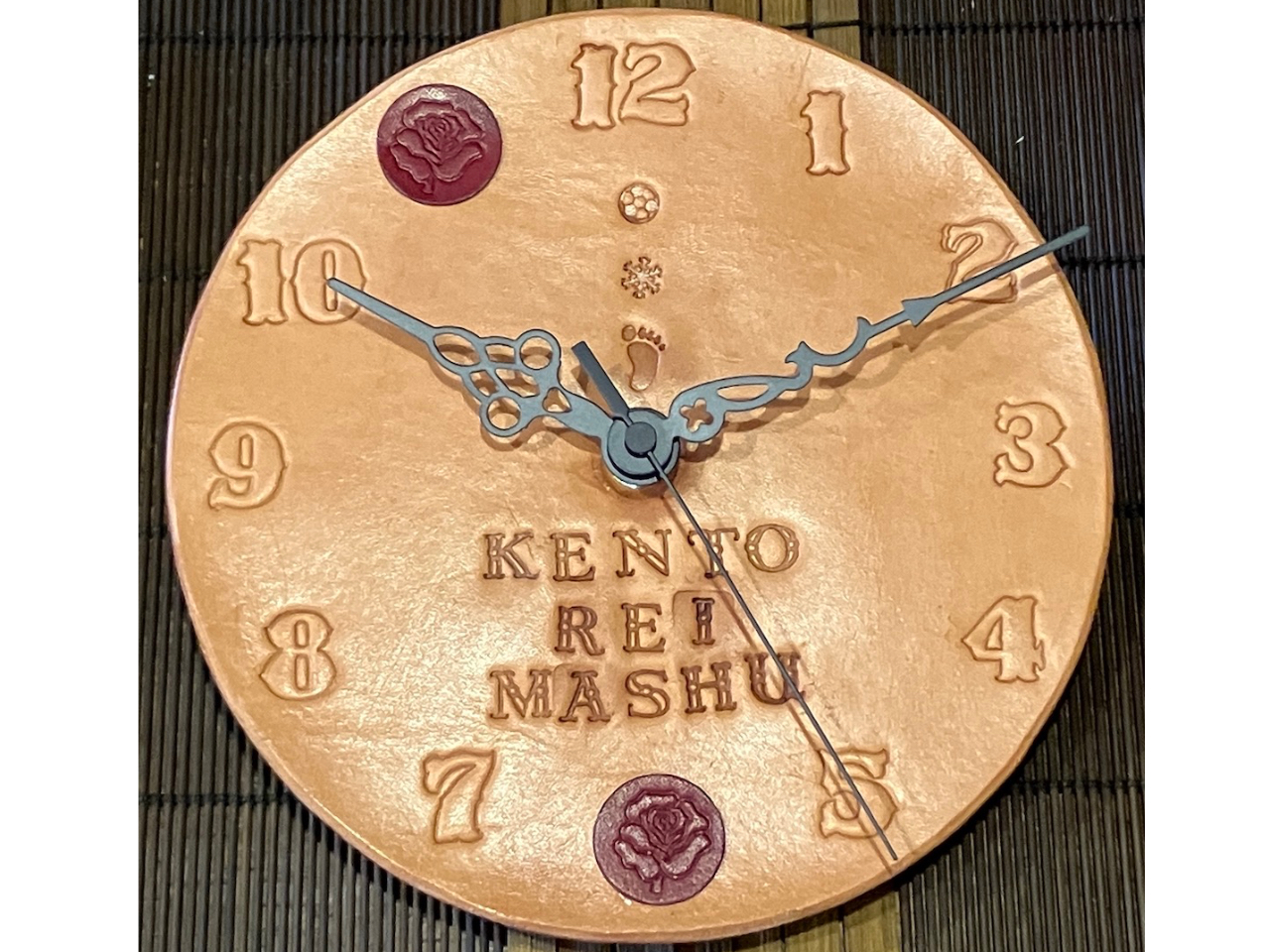 Oɑł킹ł΃IWifUCɂo܂B