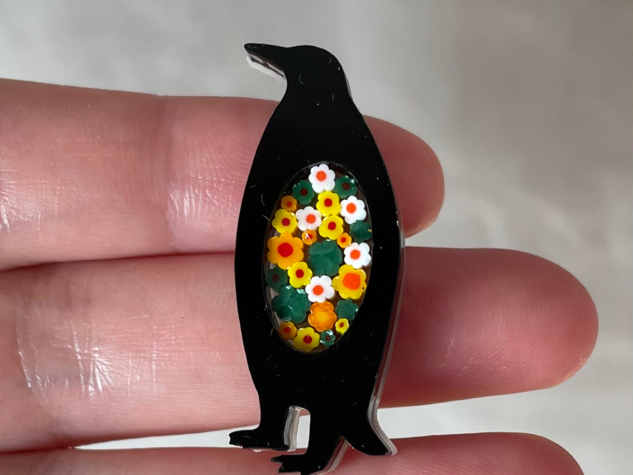 yDyMzyM̖c񂾂Ɂu~NUCNv{āAM̃fUC