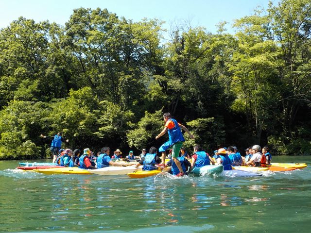 団体様でも大丈夫、川ならではの体験色々