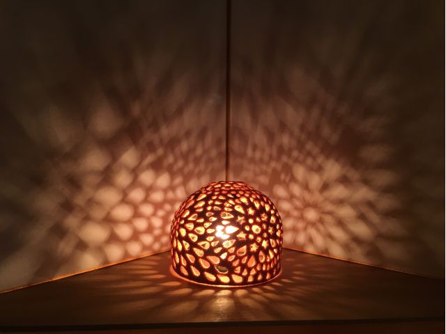 フルーツの香りが癒されるランタン作りです。