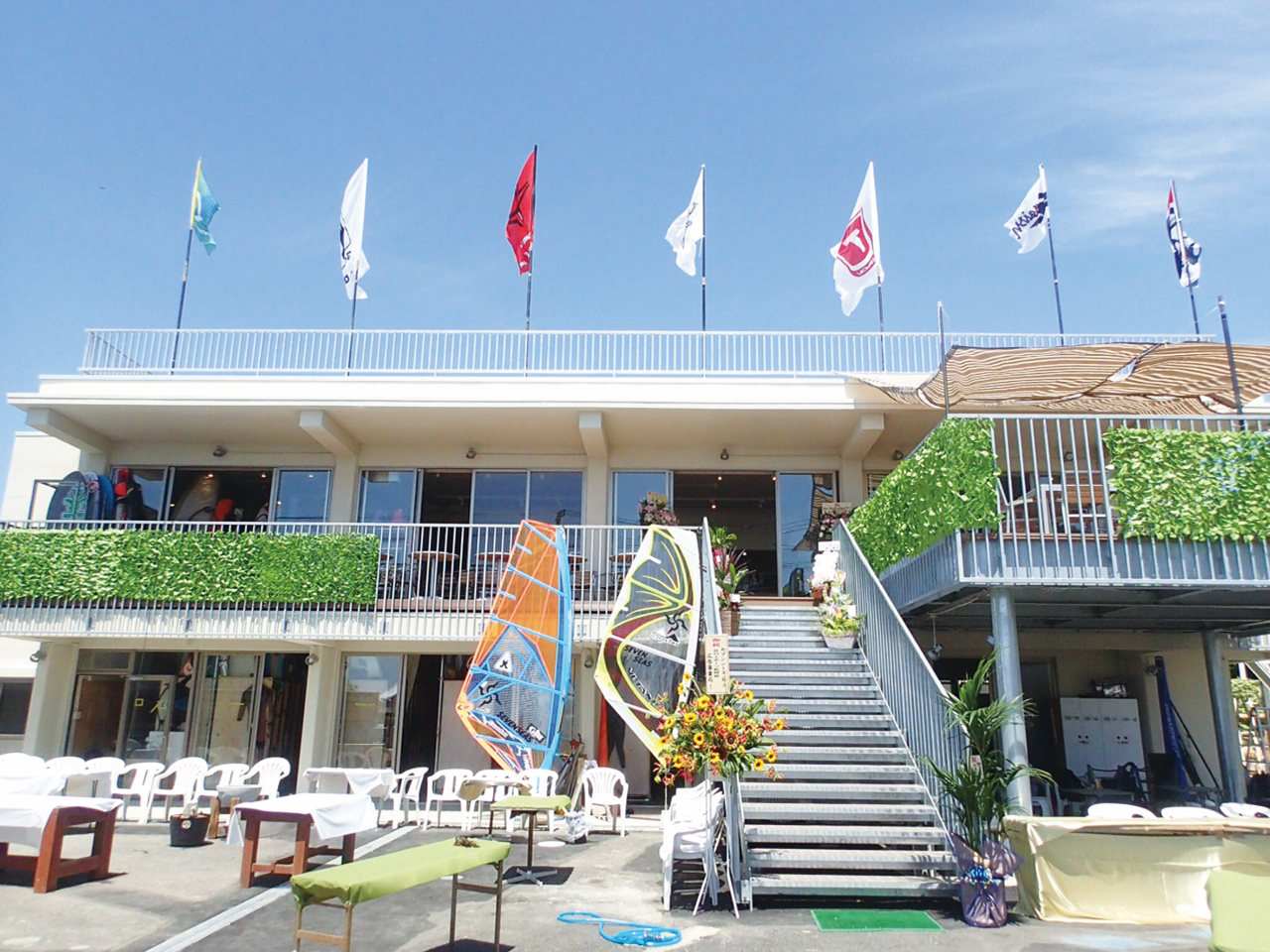 ѓ̃oXڂ̑OAC܂œkP̗n