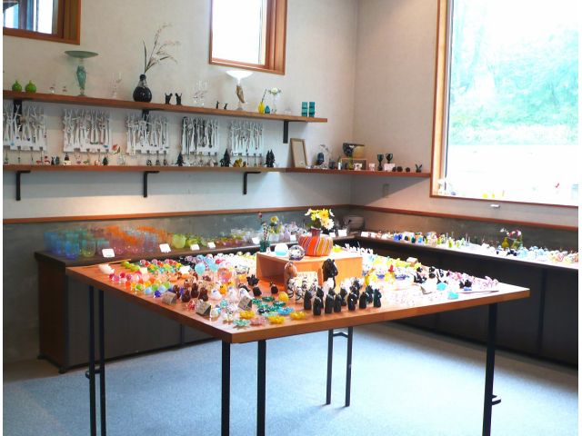 併設のギャラリーでは、ポンテで作った作品を展示・販売中(^^♪