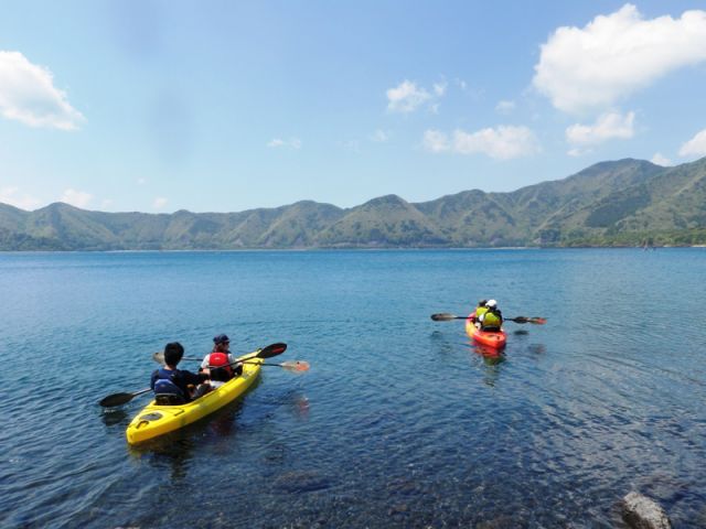 東京 静岡 山梨からアクセス 本栖湖カヤック半日体験 2人乗りコース お子様と一緒に楽しめます アクアトレイル アウトフッターフジ じゃらん遊び体験 東京 静岡 山梨からアクセス 本栖湖カヤック半日体験 2人乗りコース お子様と一緒に楽しめます アクアトレイル アウトフッターフジ じゃらん遊び体験