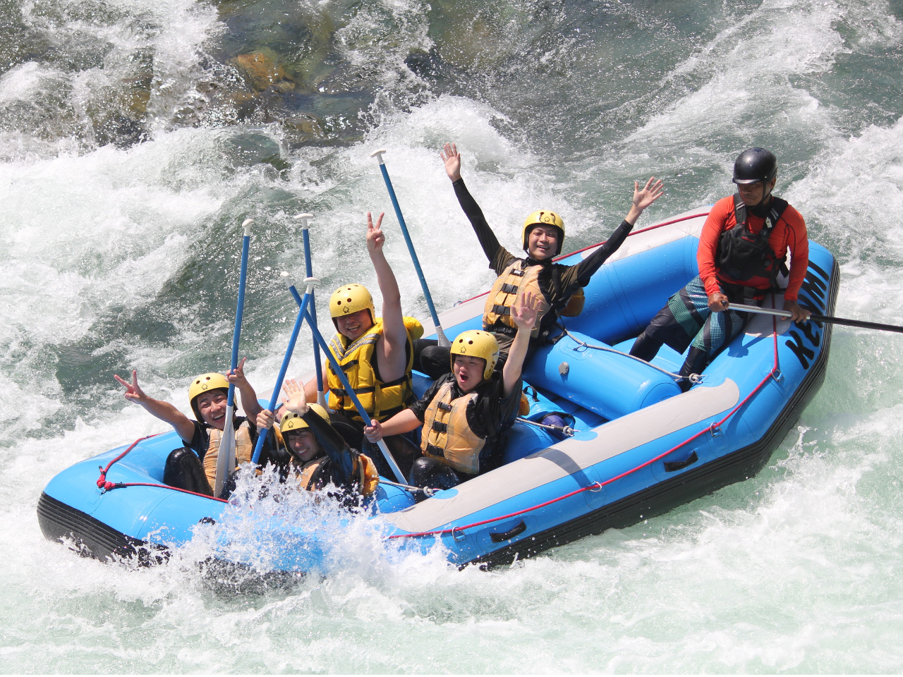 《お気軽に》ラフティング小歩危半日体験ツアー【四国/徳島/吉野川ラフティング】