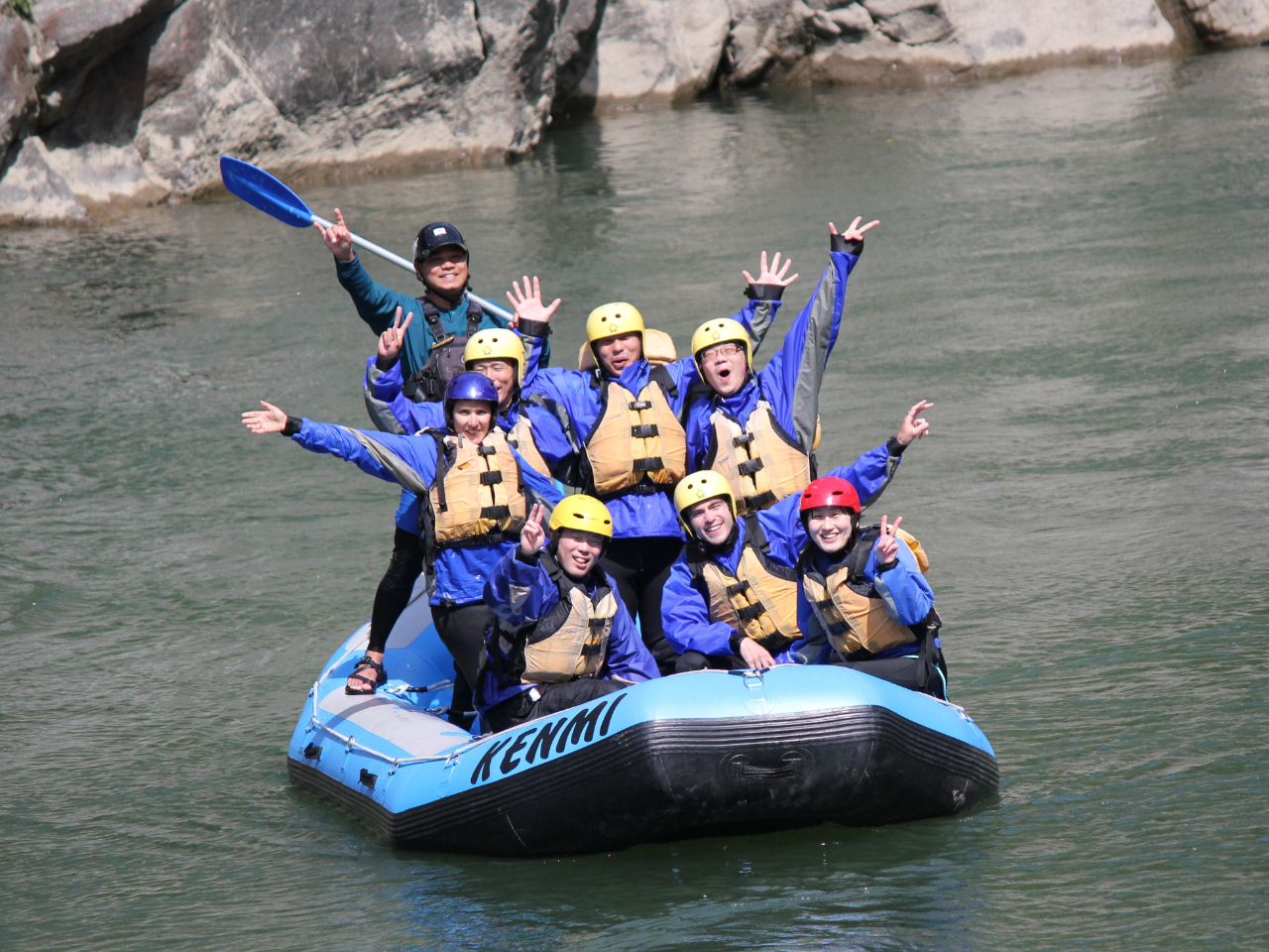 《人気No.1》ラフティング小歩危1日体験ツアー【四国/徳島/吉野川ラフティング...