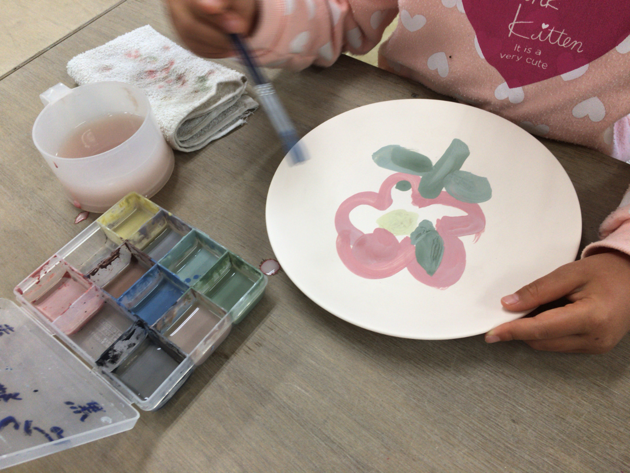 ■絵付け体験!■お皿やマグカップにお気に入りの絵を描こう6か月のお子様からできる...