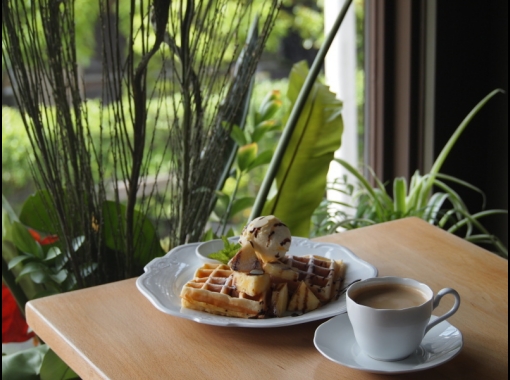 CŗV񂾂Ƃ́AV[ŃTbp2F̃JtFł̂т]CɐZĉBƐ|[NJ[ĂăbtlC̃j[łB