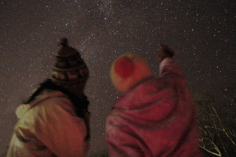 �V���O��A���񂾖�̋�C�̒��Ō��グ�鐯��͂ƂĂ��Y��ł��B�~�̐����A���ꐯ�A�����Ǝ��Ԃ�Y�ꂻ���ɂȂ�܂��B