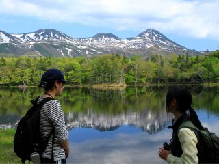 景色を見たり、動物の痕跡を探したり、3qを3時間でゆったりご案内します。時間だけみると長く思うかもしれませんが、意外と早く感じますよ?