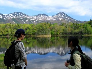 景色を見たり、動物の痕跡を探したり、3qを3時間でゆったりご案内します。時間だけみると長く思うかもしれませんが、意外と早く感じますよ?