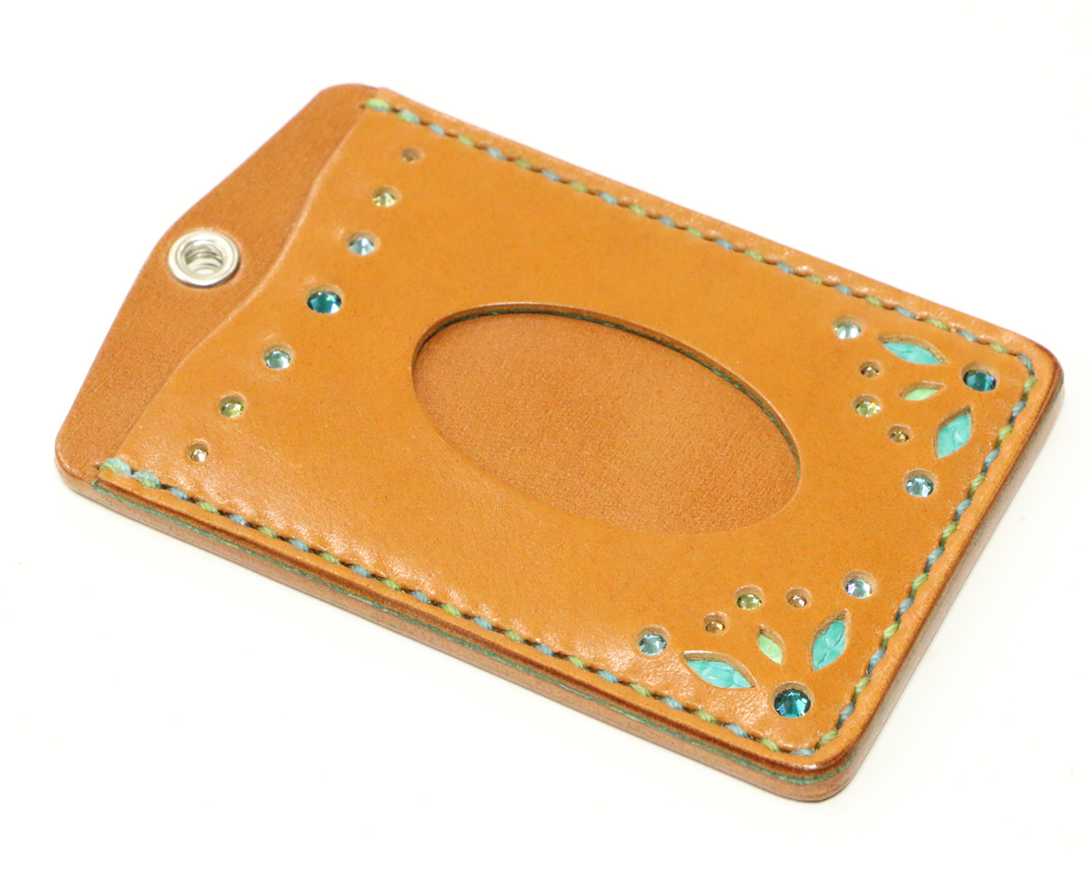 愛知 レザークラフト体験 パスケース Icカードや定期券入れに最適 レザーショップ風炎 フェーン じゃらん遊び体験