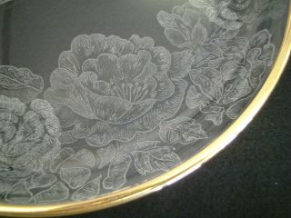 グラスリッツェンは手彫りで繊細な模様をガラスに彫刻したものです♪