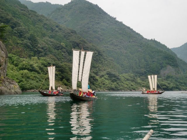 世界遺産熊野川を三反帆にて遊覧