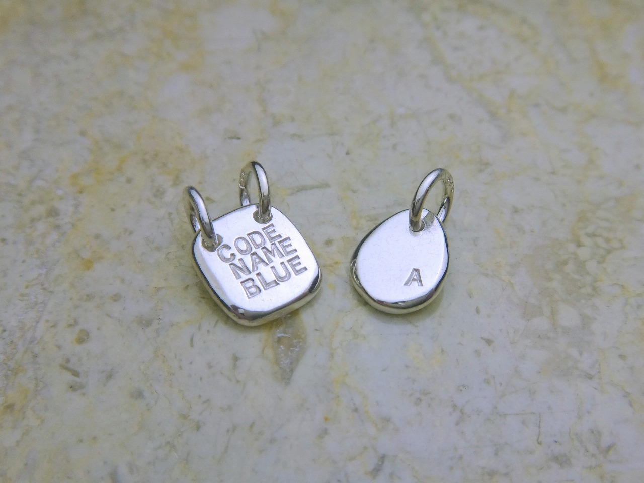 プレートペンダント