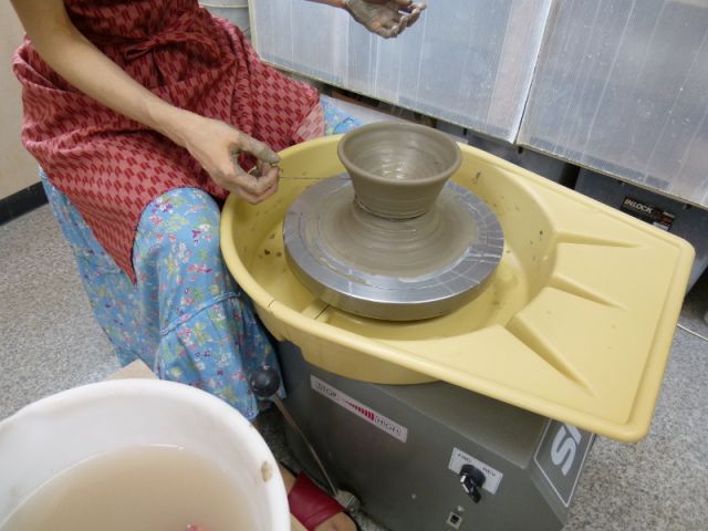 底を切ります。