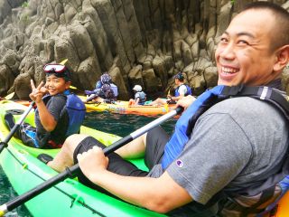 親子で、カップルで、仲良しコンビで・・・協力しながら海上散歩を楽しみます
