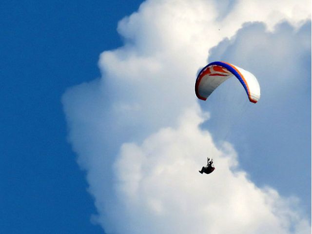 大空を自由に飛ぶ楽しさを味わえる☆(写真はイメージです)