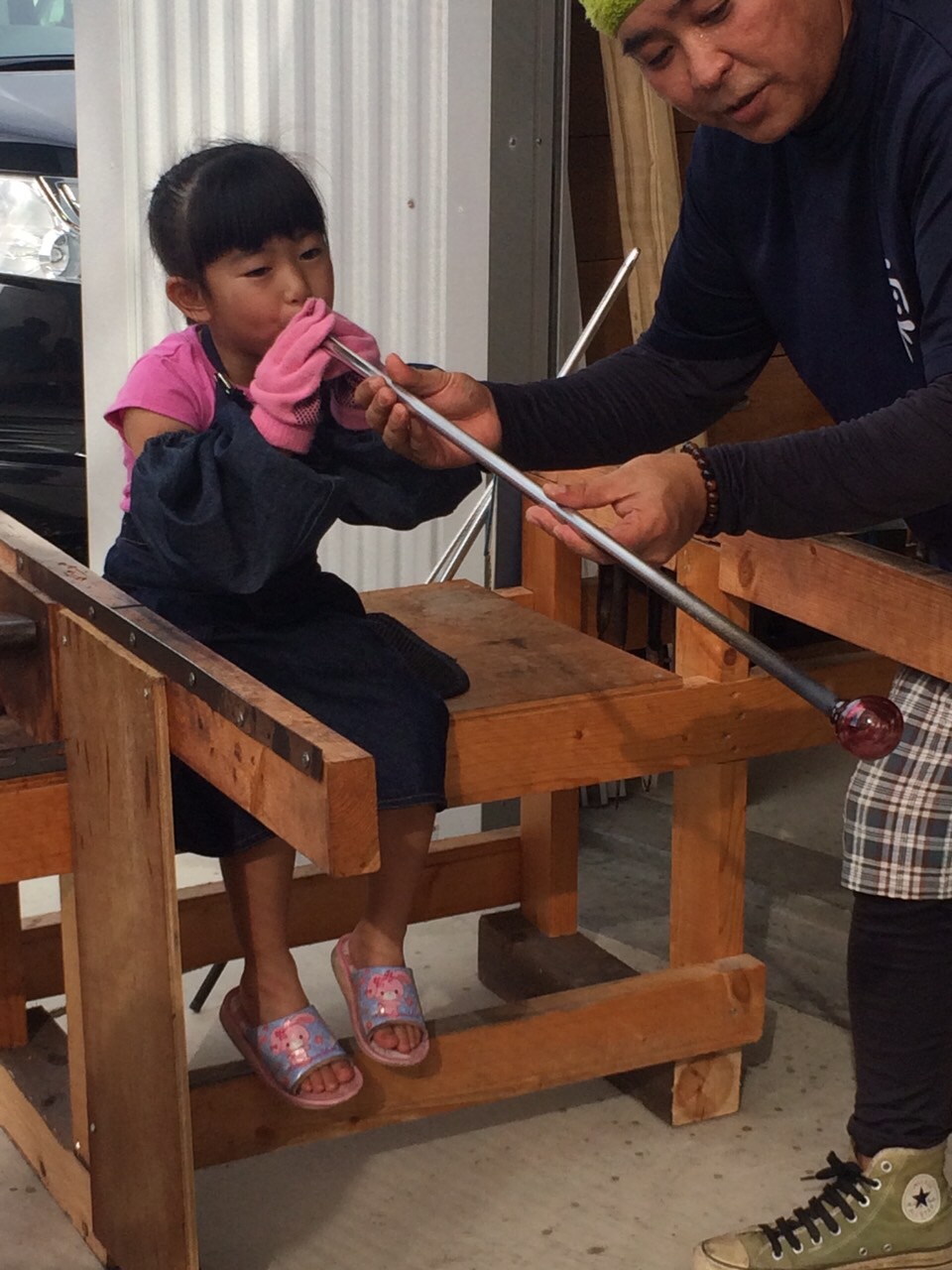 ガラスに*ふ〜!!*っと空気を吹き込んでいきます