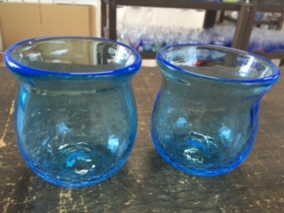 体験の作品丸グラス 水色 貫入(ヒビ模様)入り¥2592(税込)