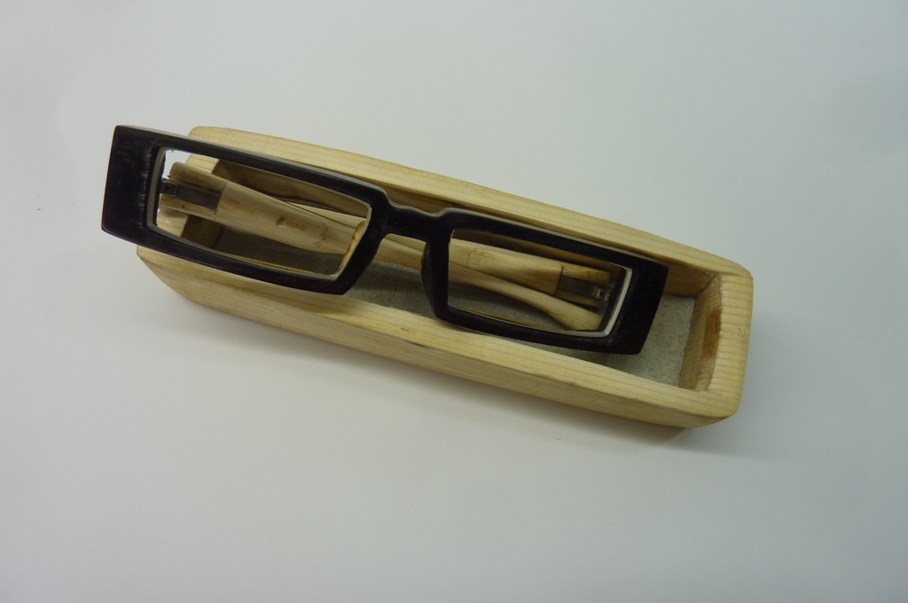 西荻窪駅から1分】≪木の眼鏡≫本格的な木の眼鏡を35,000円で♪メガネ