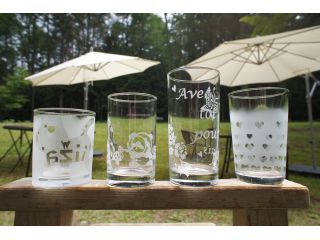 グラスにオリジナルの模様をつけよう!