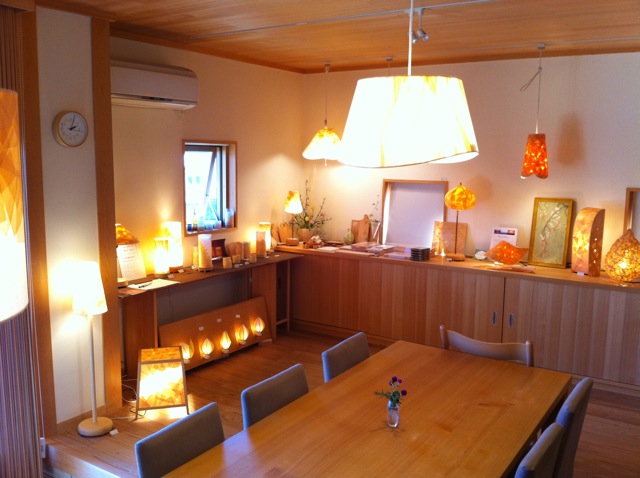 g쐙AgO̍Y̋ԁAM[̑̌Xy[XłB