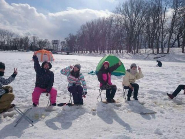 お天気が良ければ、テント外の釣りも楽しめますから、コロナ感染も安心です。