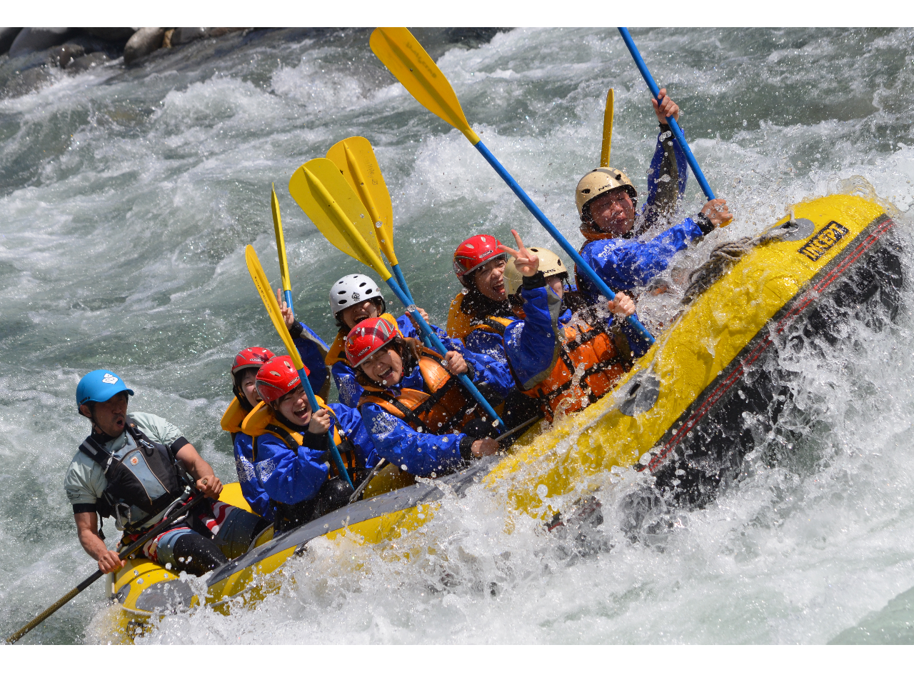 春の激流ラフティング(^o^)丿4月〜6月オススメ♪