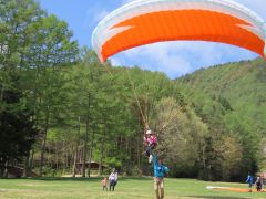 フワッと体が浮く瞬間はみんな自然と笑顔になります!