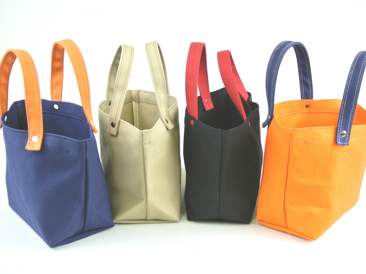 񂰁i}`jTCYW28.5cm H18 }`10.5cm