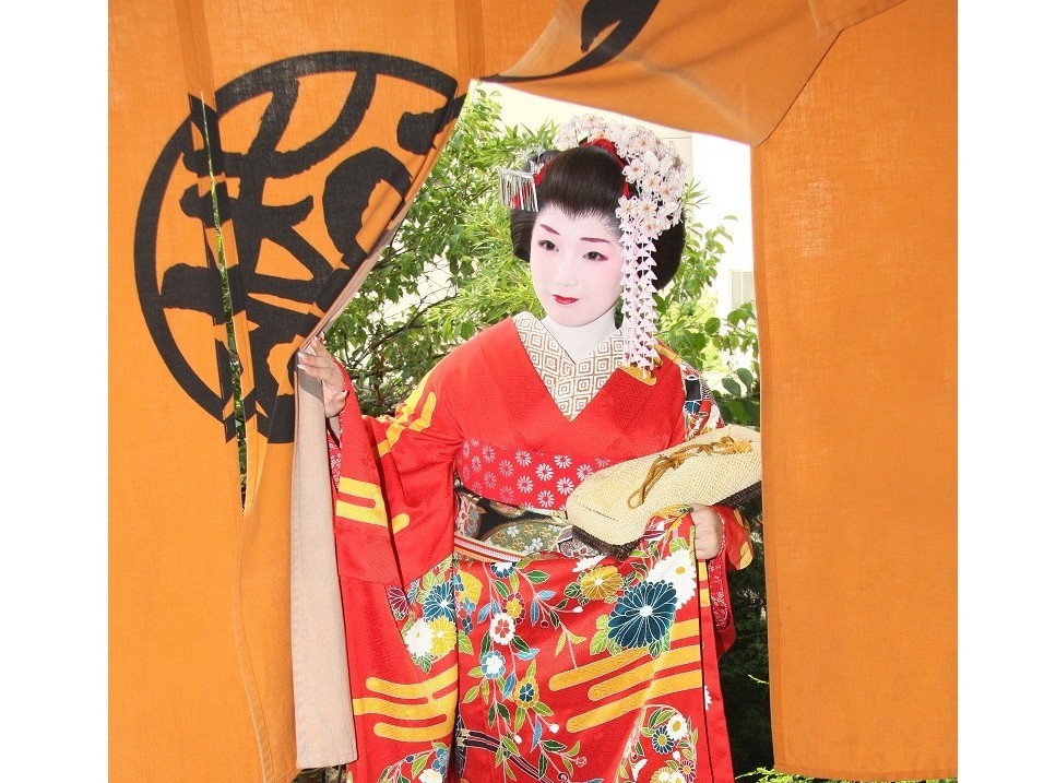 舞妓体験&野外散策フォトコース(約1時間)