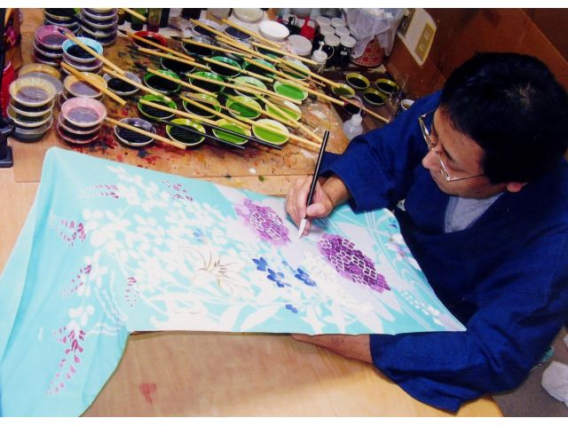 創業100余年の京老舗呉服店プロデュースの貸衣装&写真スタジオです。老舗屋ならではのこだわりを持って、高品質の衣装を低価格にてご奉仕いたします。