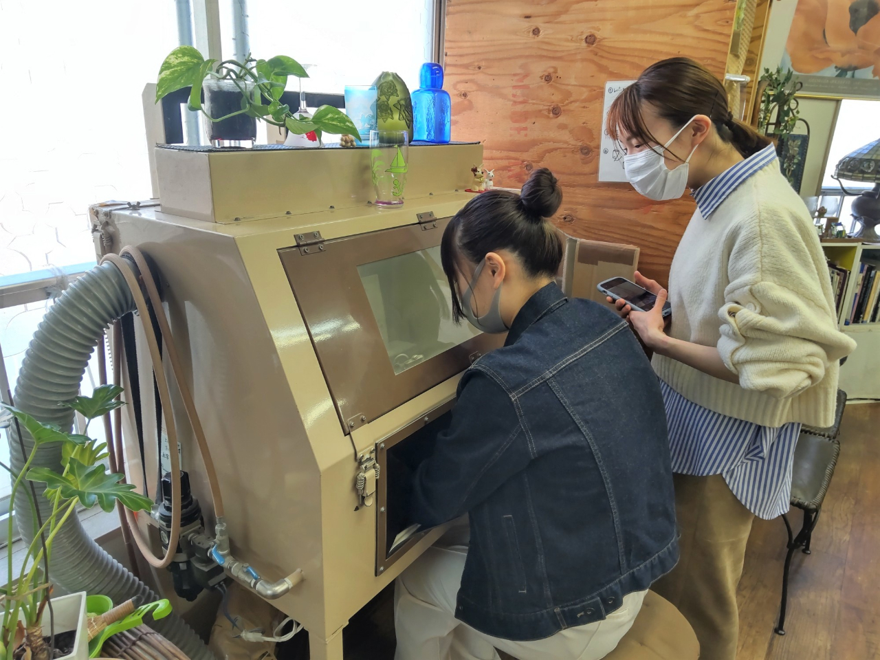 ブラスト機械もお客様ご自身で体験出来ます!